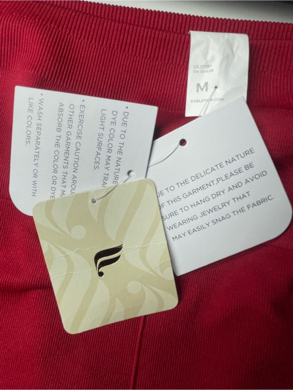 Fabletics High-Waisted Lace Seamless Leggings Deep Red NWT Size M - Picture 12 of 13